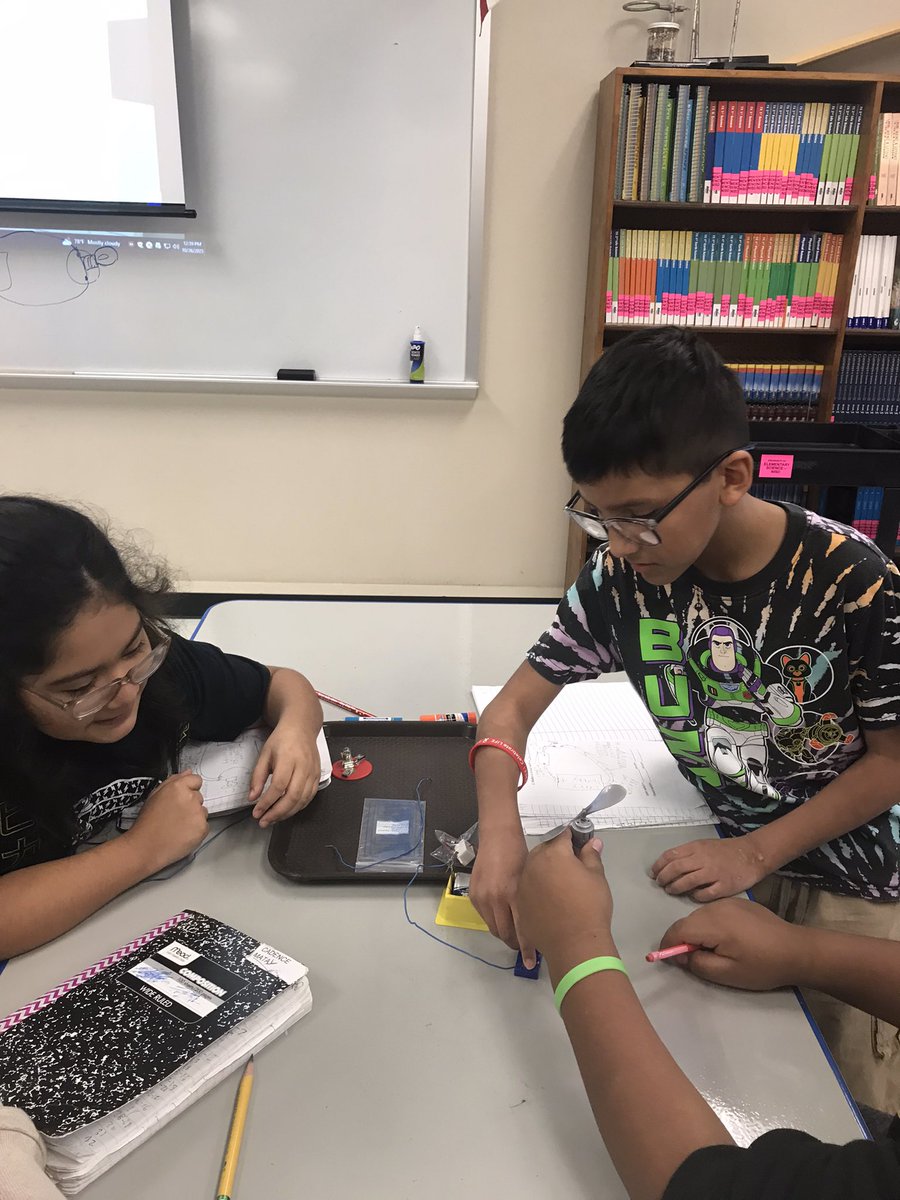 Fifth graders making circuits with switches and different types of loads.@NISDMeadowVill @NISDElemScience @c_maldonado_1 @jchudej_garcia