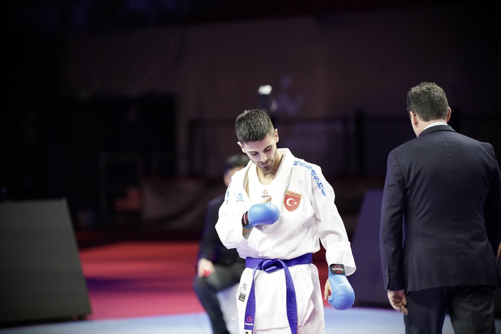 Cumhuriyetimizin 100. yılında Dünya Şampiyonası’ndan bronz madalya ile ülkeme dönüyorum. Destekleyen, bu başarıda emeği geçen herkese teşekkürlerimi sunuyorum. 🥉

TÜRKİYE CUMHURİYETİ 100 YAŞINDA ! 🇹🇷

<a href="/Karateturk/">Türkiye Karate Federasyonu</a> 
<a href="/gencliksporbak/">Gençlik ve Spor Bakanlığı 🇹🇷</a> 

📷: Gökhan Taner