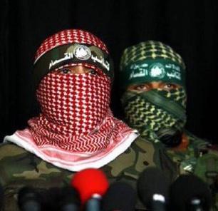 rahimfida313's tweet photo. الله اکبر⁦⁦⚔️⁩
ابوعبیده یهودو ته: 
خپل ټول قوت سره را جمع کړئ ، پیاده أو سپاره مو را جلب کړئ ، له بحر أو بر څخه سره یو ځای شئ ، په رب جل جلاله مې دي قسم وي چې نه به درڅخه وویریږو ، نه به فریاد وکړو ، نه به کمزوری موقف ونیسو ، موږ ستاسو لپاره أنواع د قتل برابر کړي دي. https://t.co/e4GRsdLvG6