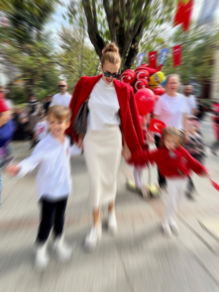 fikri hür, vicdanı hür, irfanı hür 🇹🇷