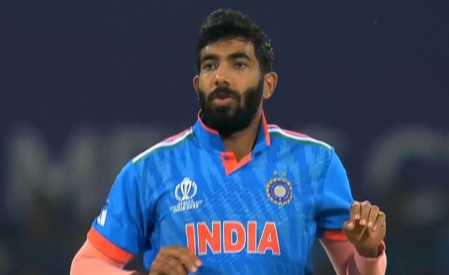GOLDEN DUCK FOR JOE ROOT....!!!

Jasprit Bumrah is unstoppable, World class stuff by Boom.