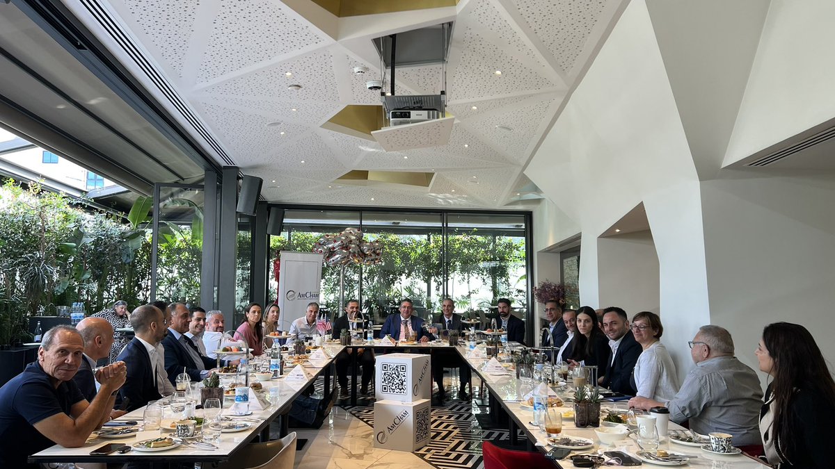 AmChamCy's tweet photo. Breakfast AmCham Series: Chief Scientist @CScientistCy, Mr. Demetris Skourides meeting with members of the industry. #economicdiplomacy #buildingsynergies #AmChamCy https://t.co/L2phGDJDpj