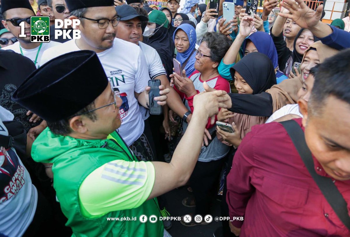 Aaliyahbd1's tweet photo. Salam Perubahan!
AMIN
Bulatkan tekad, gelorakan semangat rakyat. Untuk Perubahan yg lebih baik

@DPP_PKB @cakimiNOW @aniesbaswedan 

#AMINPejuangPerubahan
#AniesMuhaimin2024 https://t.co/qf4897tXzH