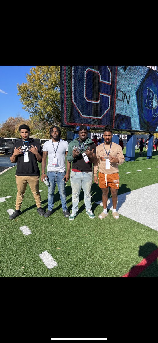 JordanB60205274's tweet photo. Had a grate time @CatawbaIndians yesterday was a very good game . @CoachJameySmall thanks for everything ❤️ https://t.co/FnHgYgxtQZ