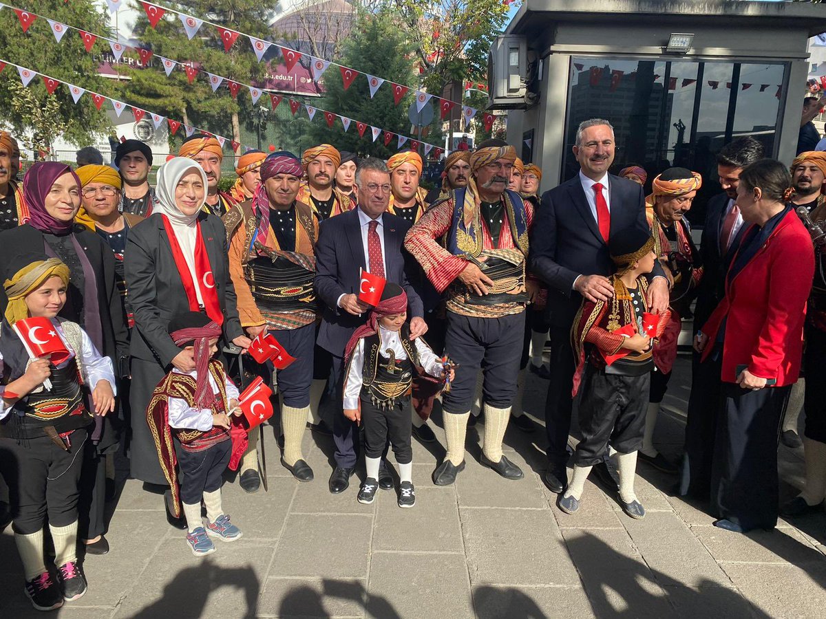 AvOzlemZengin's tweet photo. 1. Türkiye Büyük Millet Meclisimiz…

Cumhuriyetimizin doğduğu, nice kararların alındığı bugünün ilk hatırasındayız…

Türkiye Büyük Millet Meclisimizin ilk Başkanı Gazi Mustafa Kemal Atatürk ve Milletimize Ülkemize hizmet eden tüm Milletvekillerini saygıyla ve minnetle yâd ediyorum. #100Yaşında