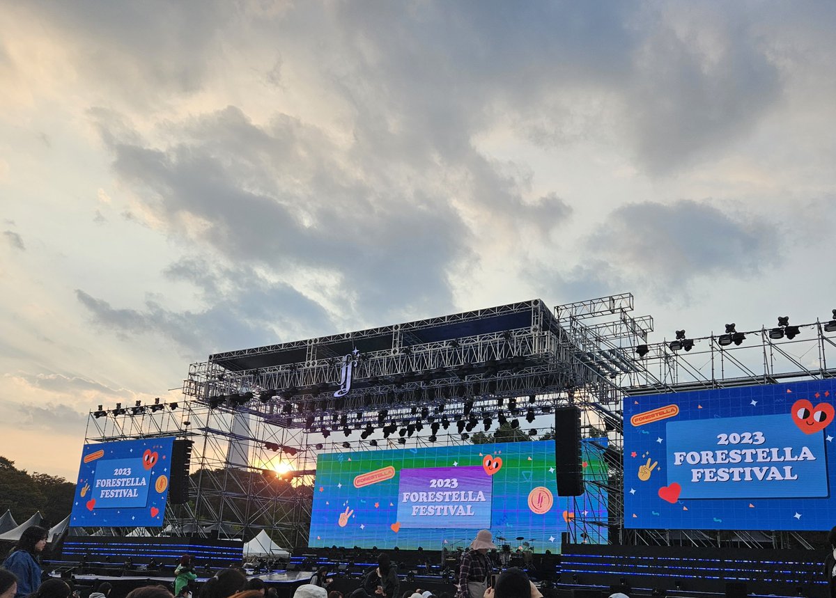 foreforeee's tweet image. 231015 포레스텔라 페스티벌
올림픽공원 88잔디마당 4구역