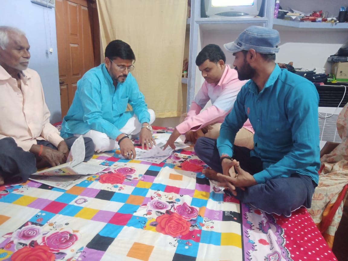 RameshGupta0252's tweet photo. #मन_की_बात 29102023
मण्डल टा���डा शक्ति केन्द्र मुबारकपूर बूथ संख्या 159 पर 
यशस्वी प्रधानमंत्री मा0 नरेन्द्र मोदी जी के मन की बात को सुना 
#BJP4UP #BJP4IND @followers https://t.co/4QvOQ7nSXM