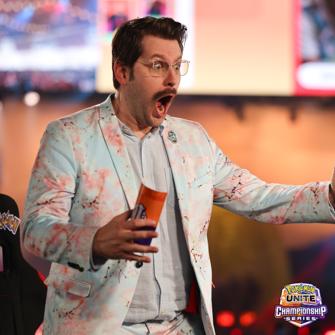 PSYKEYstr's tweet photo. screaming because there’s a possibility this guy would literally pass out if he saw our unite casters’ fit checks. absolutely dripped to the max. honestly my favorite part of UCS season is how hard these guys go. unite has the best casters in the pokemon scene imo. https://t.co/CLgf02E6tz