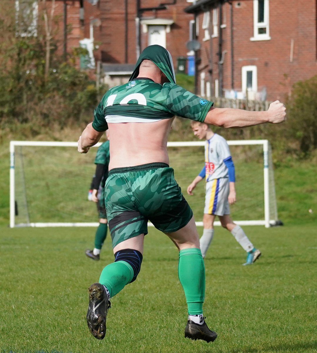 Refs Dad - Photos - Peter Shipton tweet media