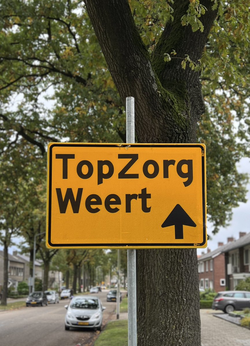 De bewegwijzering naar ons gezondheidscentrum is geregeld. Volg de borden ‘TopZorg’.
Wij zijn en blijven tijdens alle werkzaamheden in de wijk ALTIJD bereikbaar, ook onze parkeerplaats.
We adviseren u op tijd te vertrekken voor uw afspraak.
Dank voor uw medewerking en begrip.