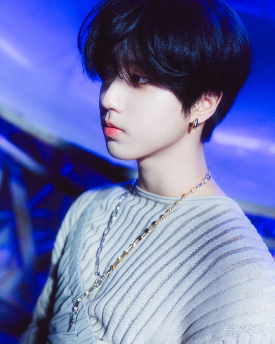 Stray_Kids's tweet photo. Stray Kids(스트레이 키즈) "樂-STAR"
TEASER IMAGES

#한 #HAN

2023.11.10 FRI 2PM (KST) | 0AM (ET) RELEASE 

🤘 PRE-SAVE &amp; PRE-ORDER "樂-STAR"
https://t.co/98bTVSD6pd

#StrayKids #스트레이키즈
#樂_STAR #ROCK_STAR
#락 #樂 #LALALALA
#StrayKidsComeback
#YouMakeStrayKidsStay https://t.co/kefL7mLrCL