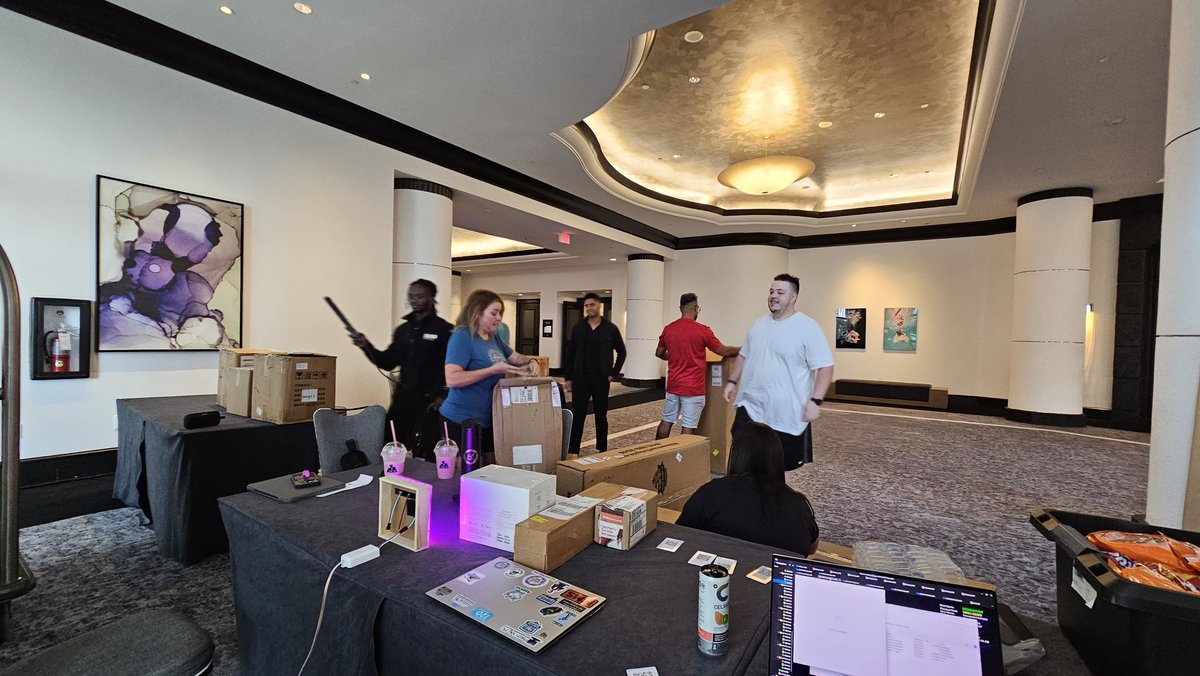 PatchMyPC's tweet photo. Booth set up is starting at #MMSMiama with some jams playing  in the background! 🎵🎶

#PatchMyPC #MMSMOA https://t.co/JtQdJRcs5B