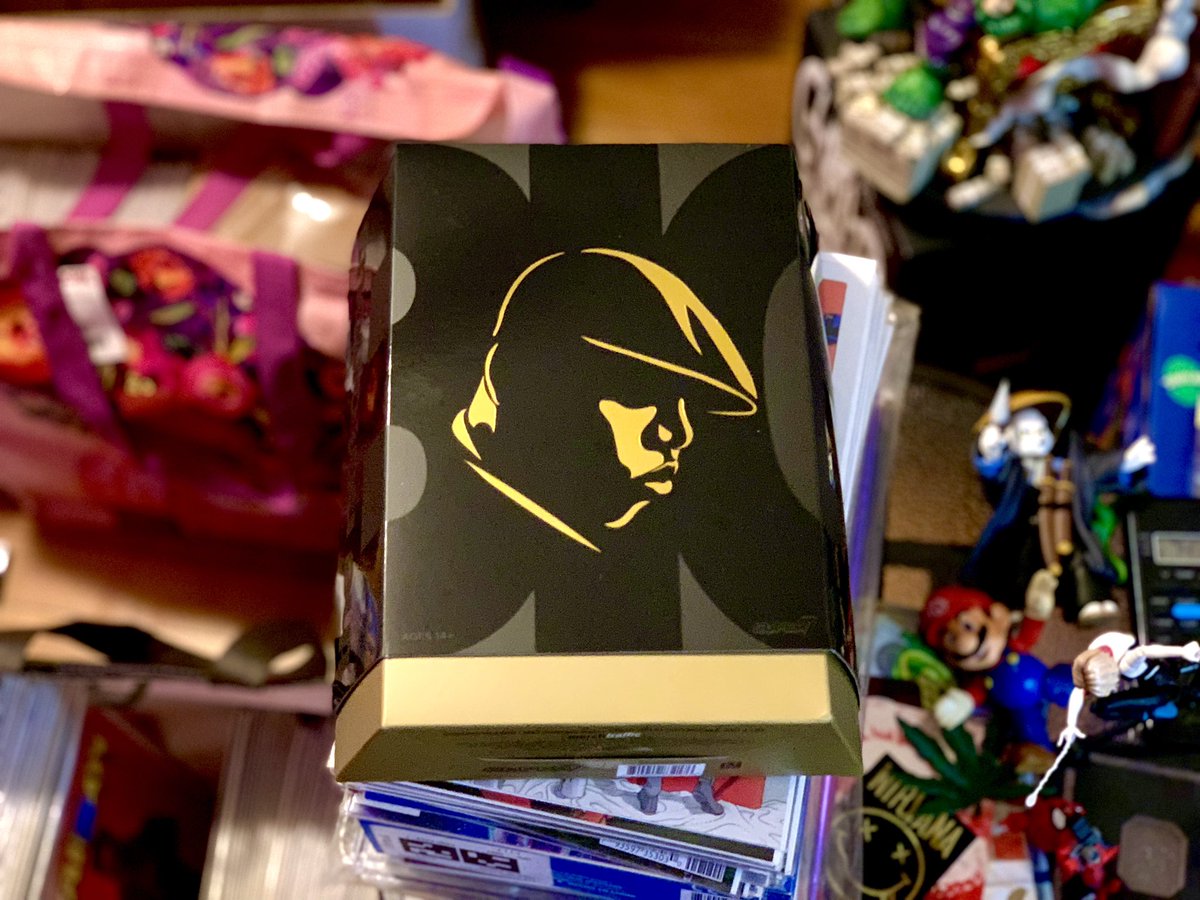 grass_low's tweet image. SECUREDDDD!!! 🫵🏽🤣#goddid 

They say presentation is everything.. well @super7 always hits it out the park, so much so I just might keep this one unboxed. Should I unbox this biggie #leaveacomment #whatsyourtgoughts #didyoucop #wasitapass 🫡#backtoit 

Dgy™️