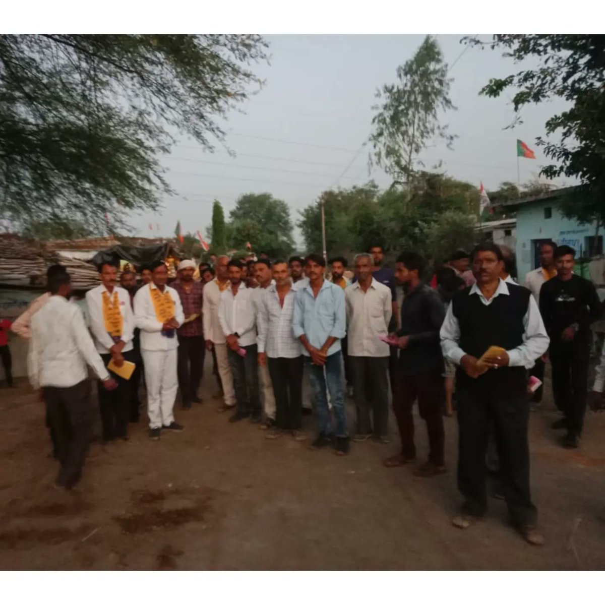 Arvindtomar91's tweet photo. नरयावली विधानसभा क्षेत्र के श्यामपुरा, आमाखुर्द, टपरिया, भोजपुरा, मसवासी, बहेरिया साहनी में पार्टी कार्यकर्ताओं के साथ क्षेत्र में घर-घर जनसंपर्क किया क्षेत्रवासियों ने उत्साह पूर्वक अपना आशीर्वाद प्रदान किया हम उनके सदैव आभारी है |
@AAPMPOfficial 
#Naryawalividhansabha2023 https://t.co/GiCB7KPQS6