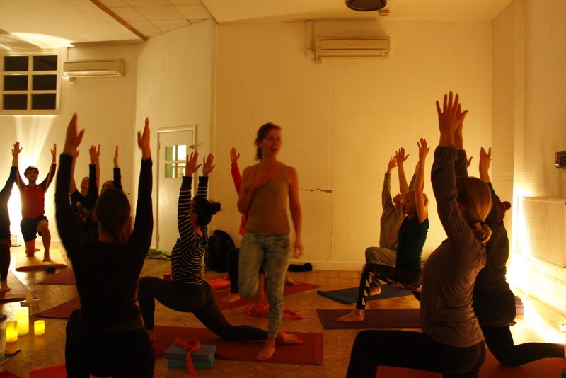 Connections through yoga teachings 
Reminiscing about when we were gathering for yoga in #streatham and the changes since...

open.substack.com/pub/anjalange/… 

#streathamyoga #yogastreatham