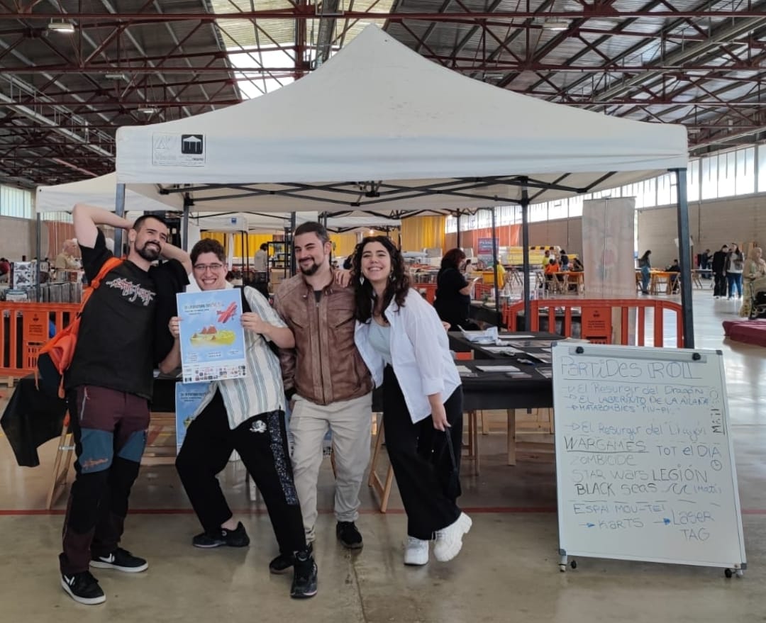 Nosaltres acabem de fer la nostra partida! 
Si esteu per la zona de Vilafranca del Penedès passeu per <a href="/VilaJuga/">Festival del joc del Penedès</a> a probar tot de jocs de rol i de taula!!
A les 19 fan un super sorteig, apropeu-vos-hi!! #RolenCatalà