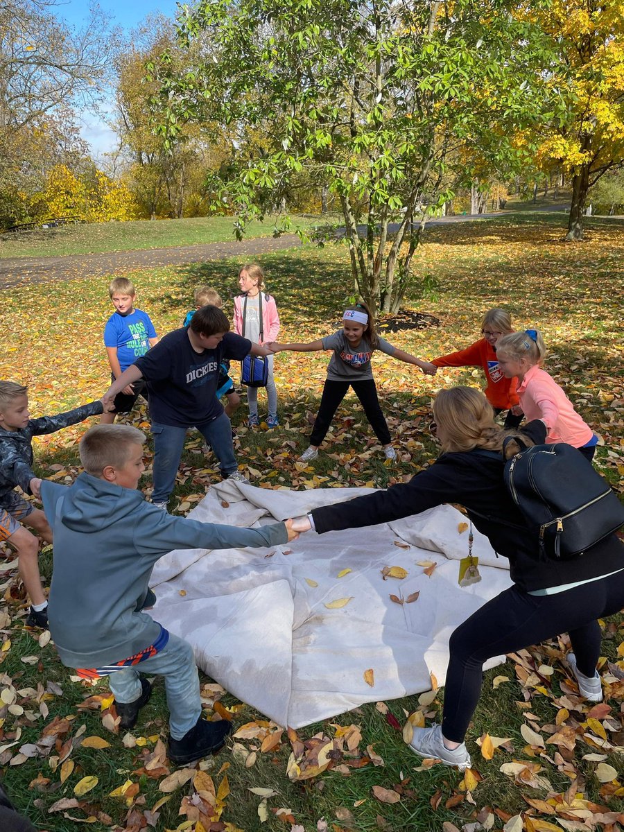 mrslamb97's tweet photo. We had so much fun at Shawnee Lookout learning about Native Americans! @TRLSDjackets https://t.co/TKcrruUNnW