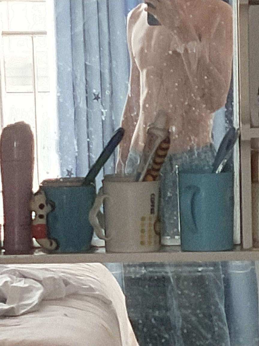ysggyty's tweet photo. 如果说我180会玩曜有点小帅爱健身会打篮球主动和其他女孩��保持距离事事报备有分享欲工资一万给你转九千剩下的买菜给你做好吃的你愿意和我谈恋爱嘛 https://t.co/pVnKD9BDhF