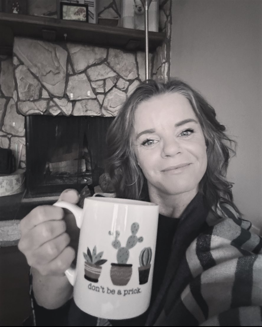 KelliDPowers's tweet photo. The only thing possibly getting lit this weekend, is my fireplace πππ #dontbeaprick #winter
#staywarm #wildchild https://t.co/ixItJoMqo1
