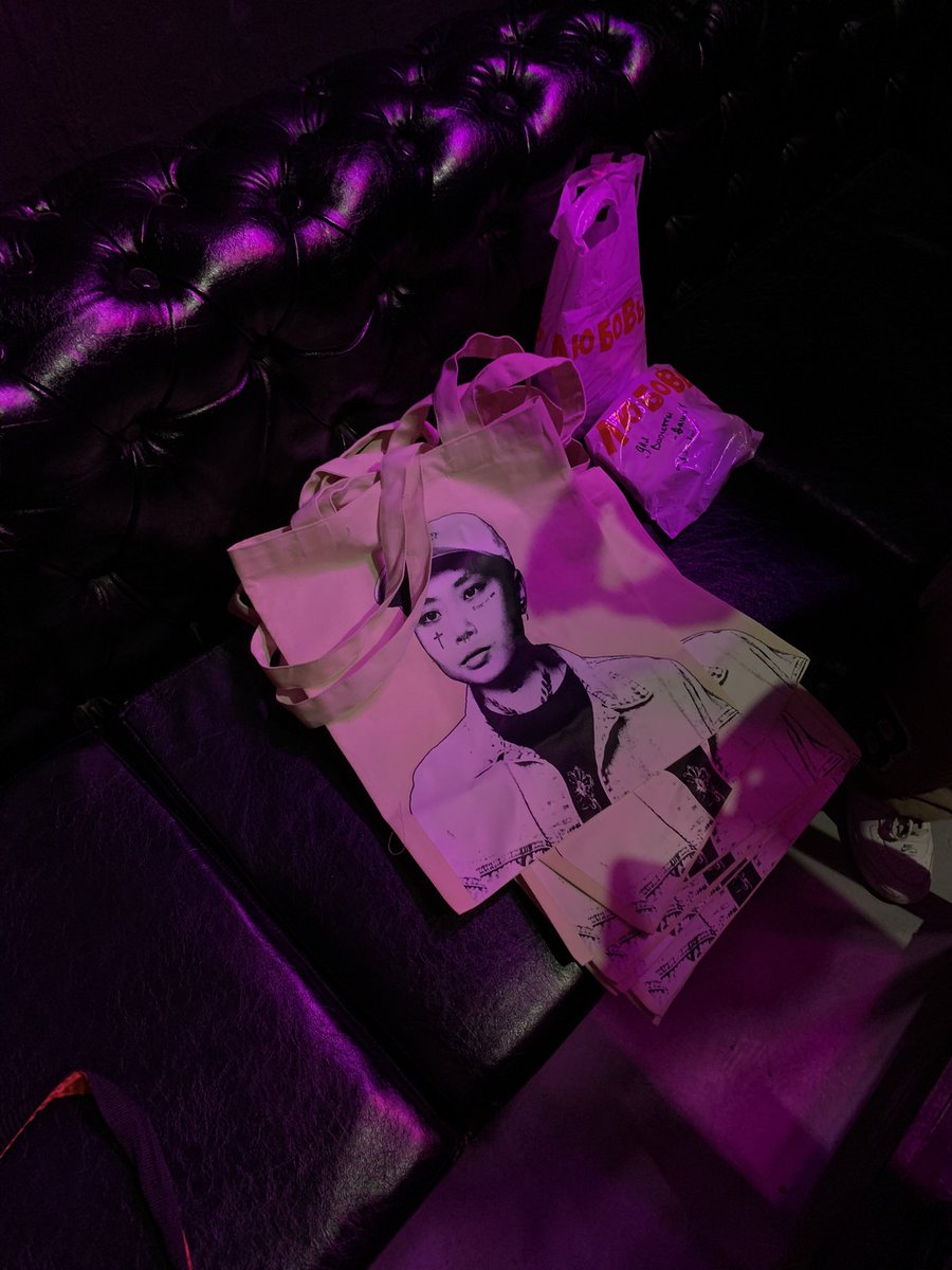 мерч таьаардылар ди миэхэ 😍