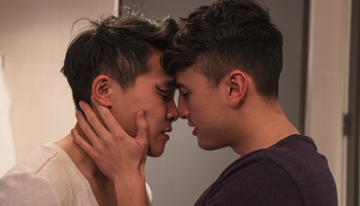 Review: 'Golden Delicious' is a charming coming-of-age story even if it doesn't dig as deep as it could have bit.ly/3MmmtVV #GoldenDelicious @peccapics