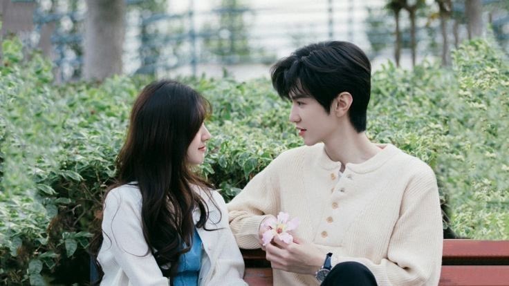 mds eu tô obcecada por esse dorama! ja vi duas vezes e a cada momento que revejo são sorrisinhos sinceros de amor por eles 🥹🫰🏻 #hiddenlove