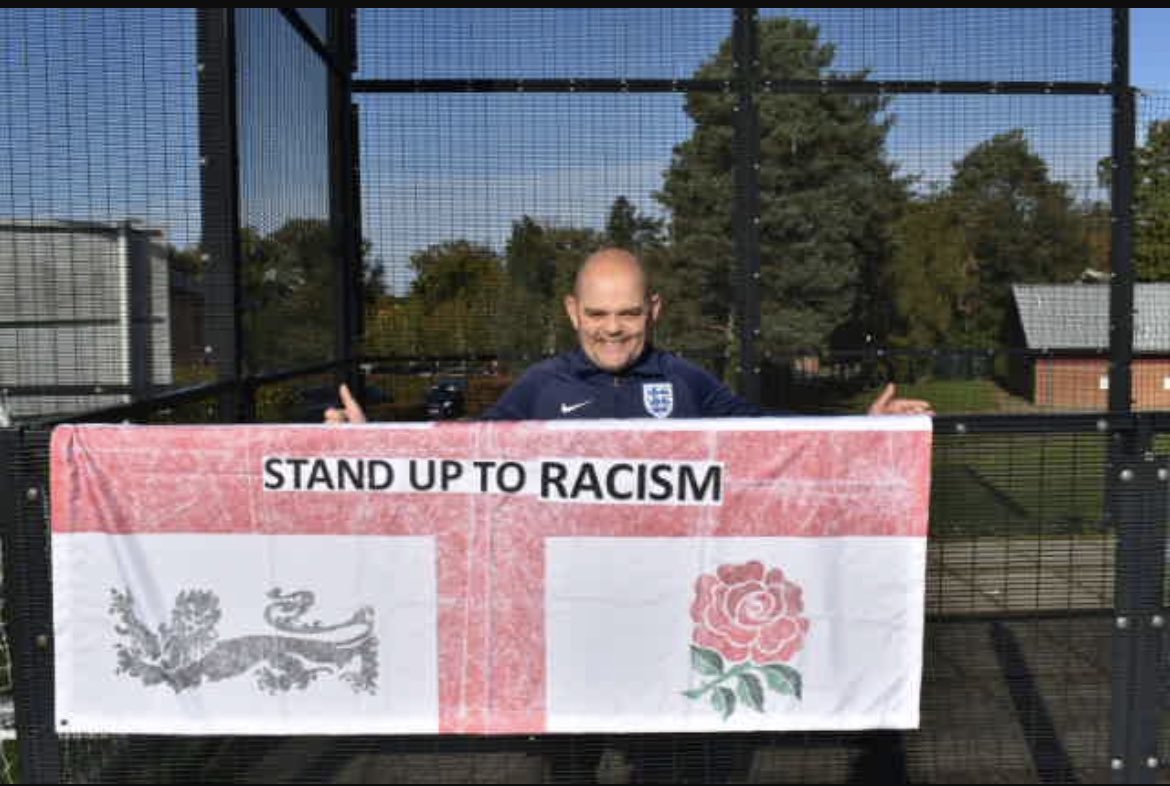 FcSweeders's tweet photo. First game back, showing our support to the wizard @Lagshan1 🎩 

#StandUpToRacism https://t.co/e97COhCh30