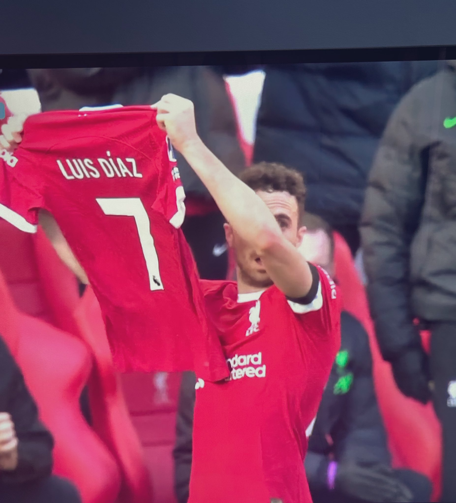 luis díaz jersey 36