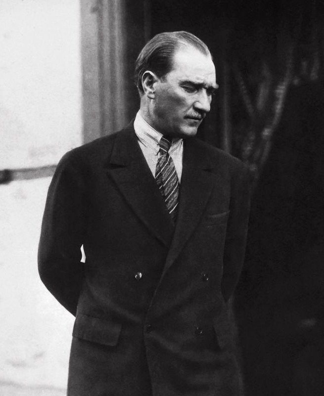 "Benim naçiz vücudum elbet bir gün toprak olacaktır, ancak Türkiye Cumhuriyeti ilelebet payidar kalacaktır."