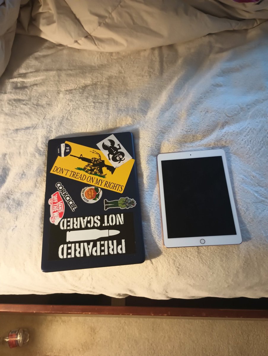 Brucewayne_71's tweet image. Life can change in an instant when you surround yourself with good people.  Your network is your net worth.  Shout out to @NovaMoates and @Teeeeyeahna .  Two of the real ones.🫡 #THINKHIGHCREW $btc