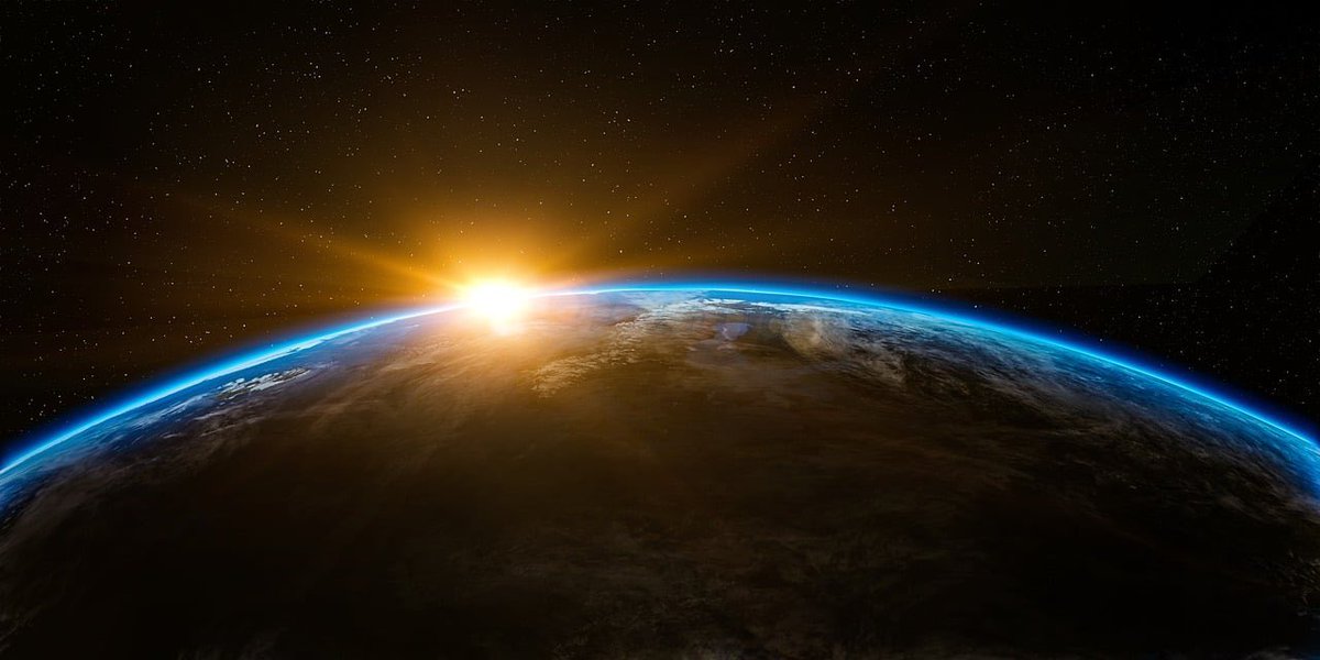 ginapoet's tweet image. beautiful sunrise
grateful for every moment
no more sleeping in
#vss365 #haiku #micropoetry
Image by Arek Socha (Pixabay)