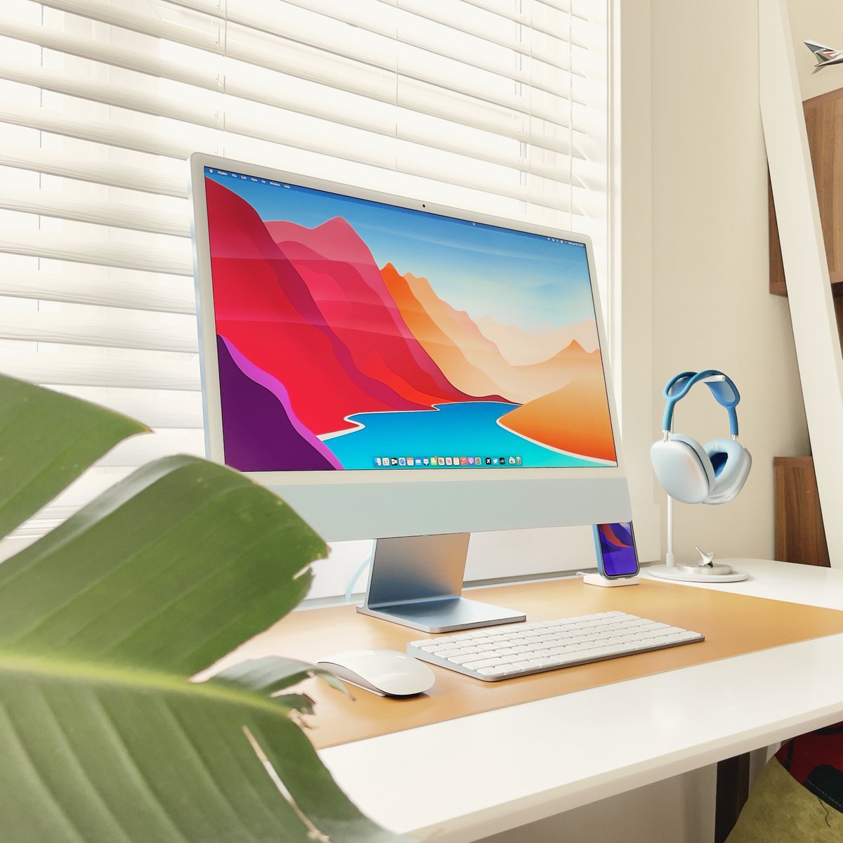 Basic Apple Guy tweet media