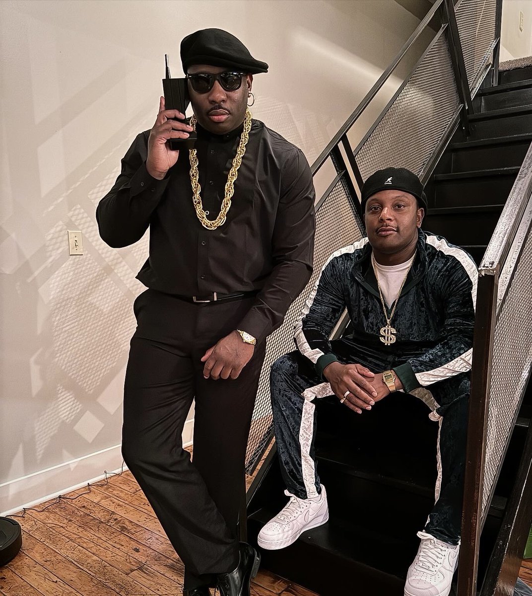 i_am_TB3's tweet photo. #CMB #WeAllWeGot #NinoBrown #GeeMoney π°βπΎ https://t.co/JOYekhKyed