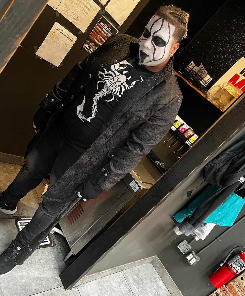 Geeology101's tweet photo. My first Halloween and I wanted to be The Icon @Sting 🦂 #ThisIsSting https://t.co/BPlrIXuqIk