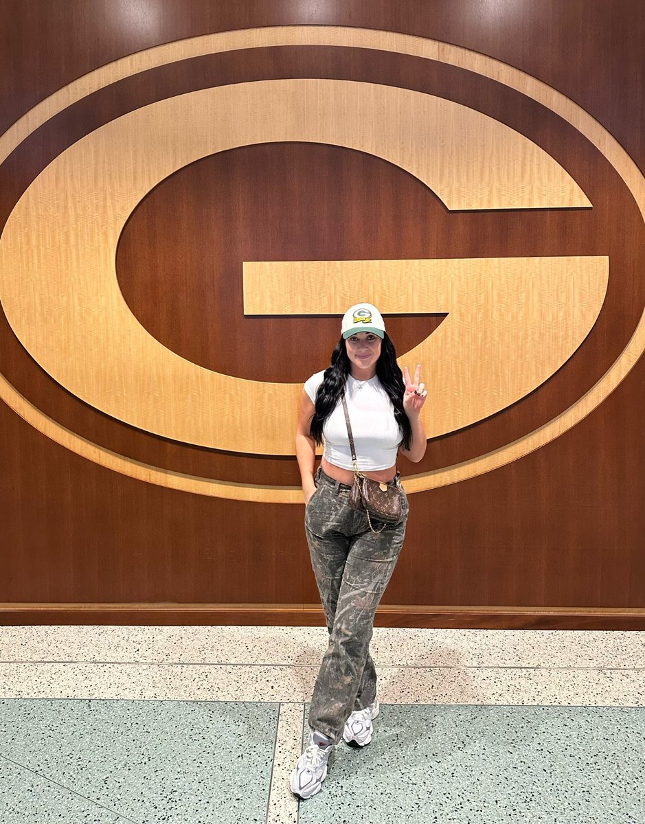 KatelynKoetzle's tweet image. It's a great day to beat the Vikings #GoPackGo