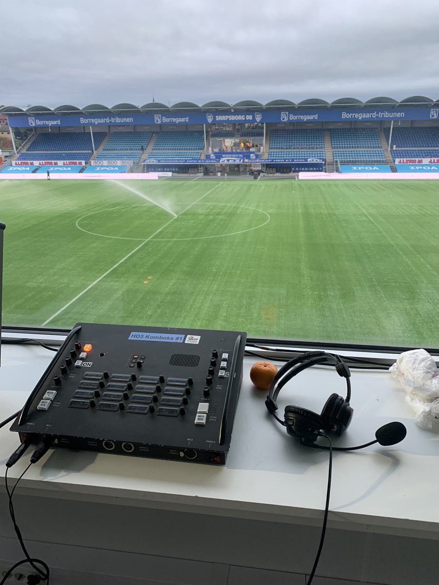 16-åringen Oskar Spiten-Nysæter (f. 2007) fra start for Stabæk mot Sarpsborg 08 i det som blir hans eliteseriedebut. 

Årets nest yngste i Eliteserien og tidenes 3. yngste Stabæk-spiller på det øverste nivået, bak Stengel og Nusa👶

Kommenterer kampen kl 17 på TV 2 Play🇳🇴⚽️📺