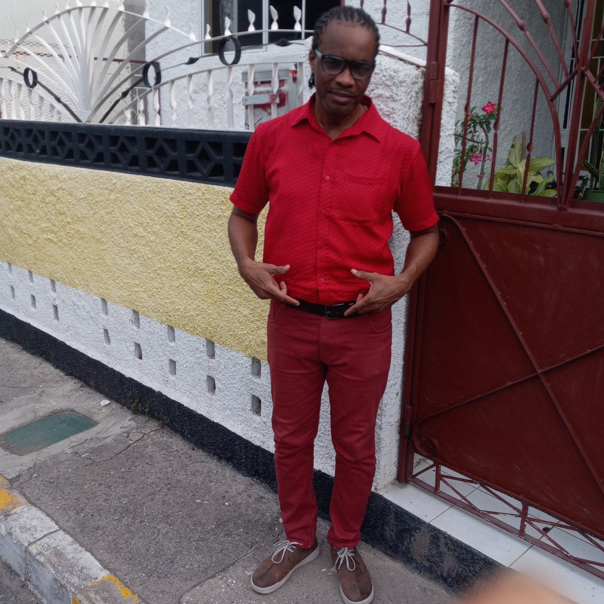 Errol Howlett tweet media