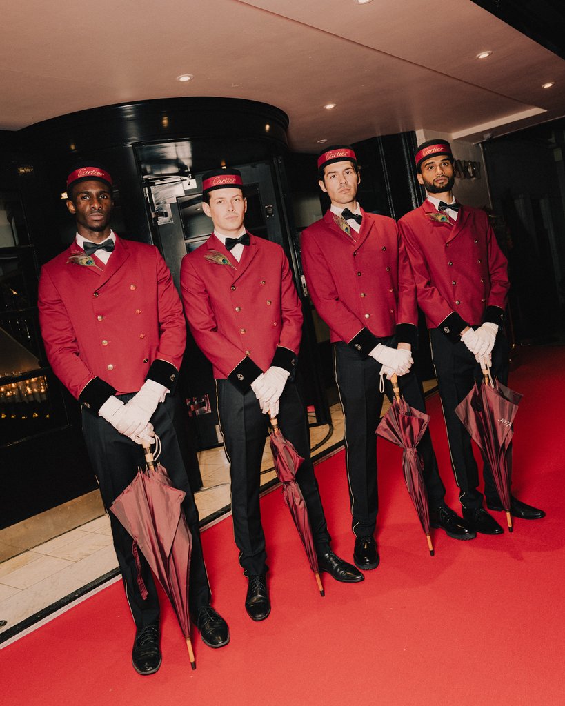 The Savoy (@thesavoylondon) on Twitter photo Condé Nast Traveller and Cartier kicked off the festive season in style with their dazzling Diwali event, bringing together over 300 friends from the British Asian community. 🕯️
<a href="/cntraveller/">Condé Nast Traveller</a> <a href="/cartier/">Cartier</a> @rowben_ <a href="/davebenett/">David Bennett</a> Condé Nast Traveller and Cartier kicked off the festive season in style with their dazzling Diwali event, bringing together over 300 friends from the British Asian community. 🕯️
<a href="/cntraveller/">Condé Nast Traveller</a> <a href="/cartier/">Cartier</a> @rowben_ <a href="/davebenett/">David Bennett</a>