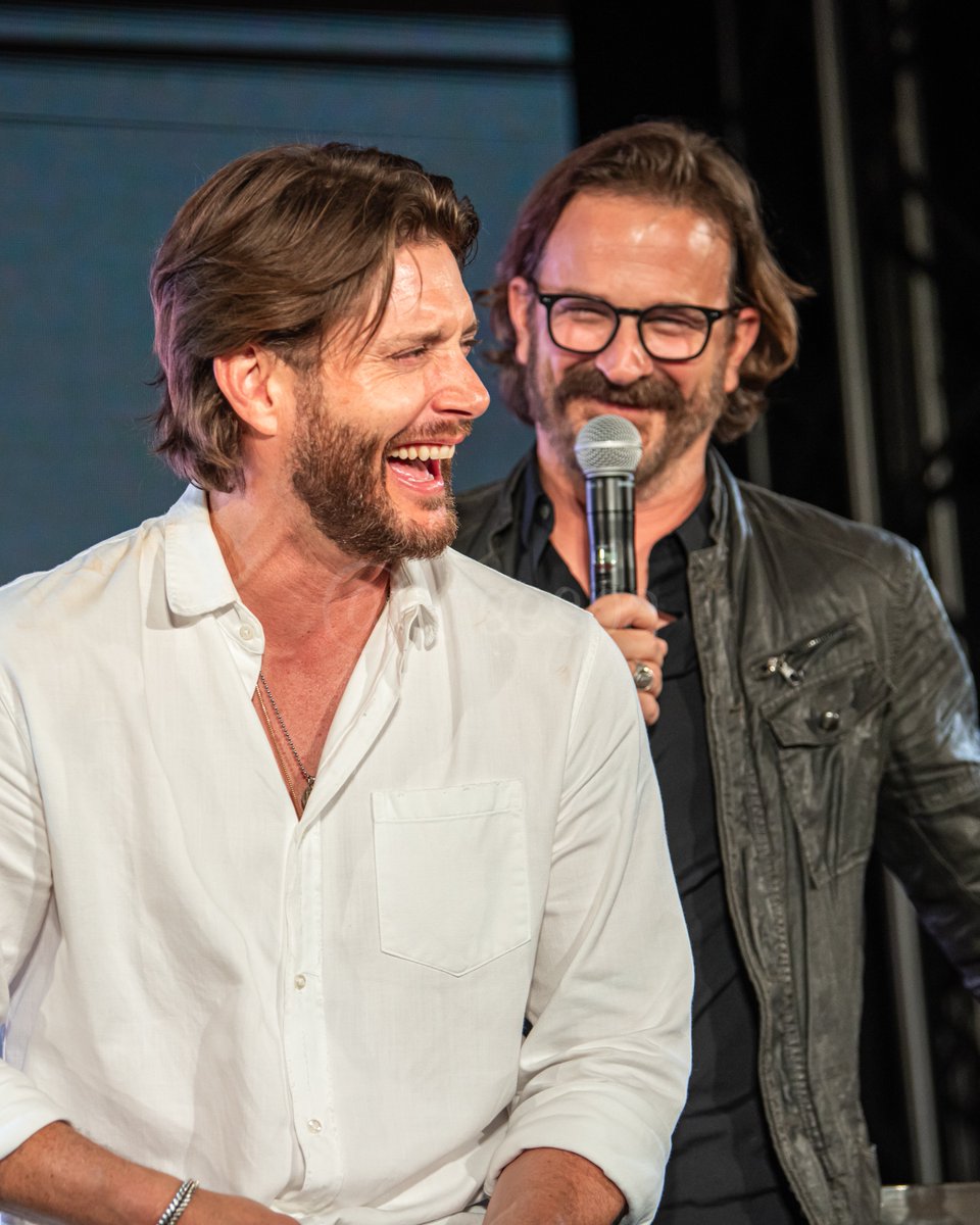 There need to be more absolute chaos panels like this. #jIb13 <a href="/JusInBelloCon/">JusInBelloCon</a>