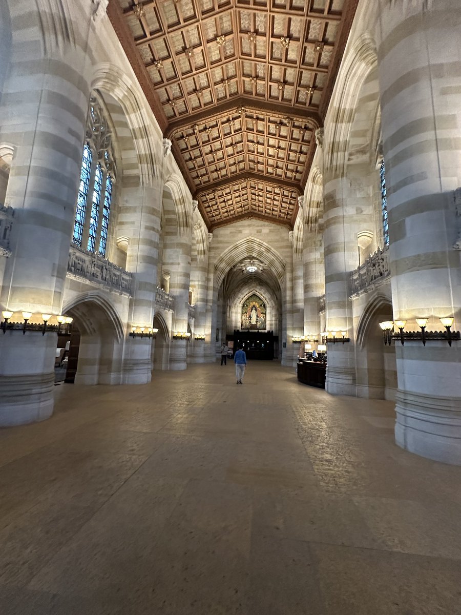 I had a tremendous game day experience at Yale yesterday. Thank you <a href="/CoachRenoYale/">Tony Reno</a> , <a href="/David_Josephson/">David Josephson</a> , <a href="/CoachJanecek/">Tim Janecek</a> , <a href="/Bigstef72/">Stefon Wheeler</a>  , Coach Kurtz and the rest of the Yale coaching staff for the invite. <a href="/CoachJunko_USC/">Mike Junko</a>