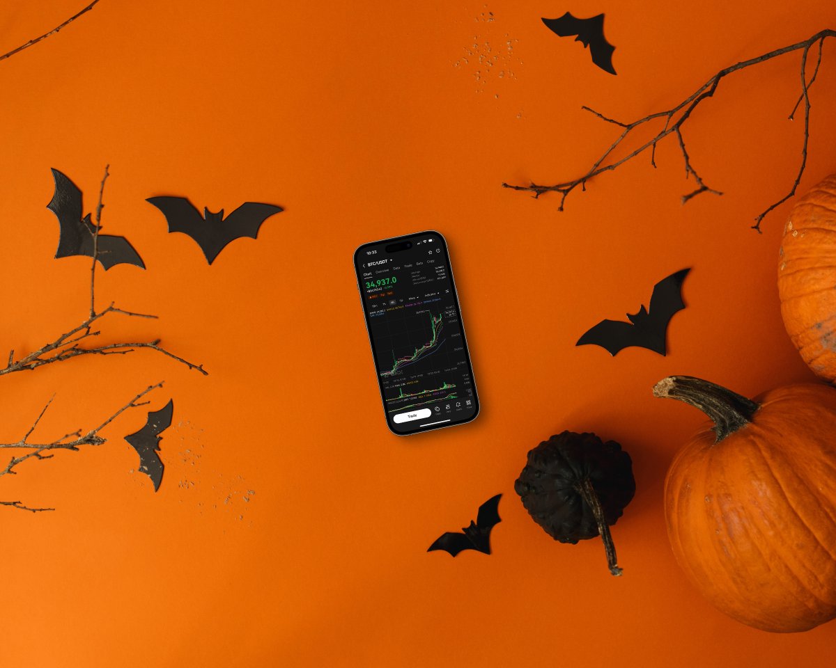 okx's tweet photo. Gm 🎃📱🦇 https://t.co/7OaMPnxCPa