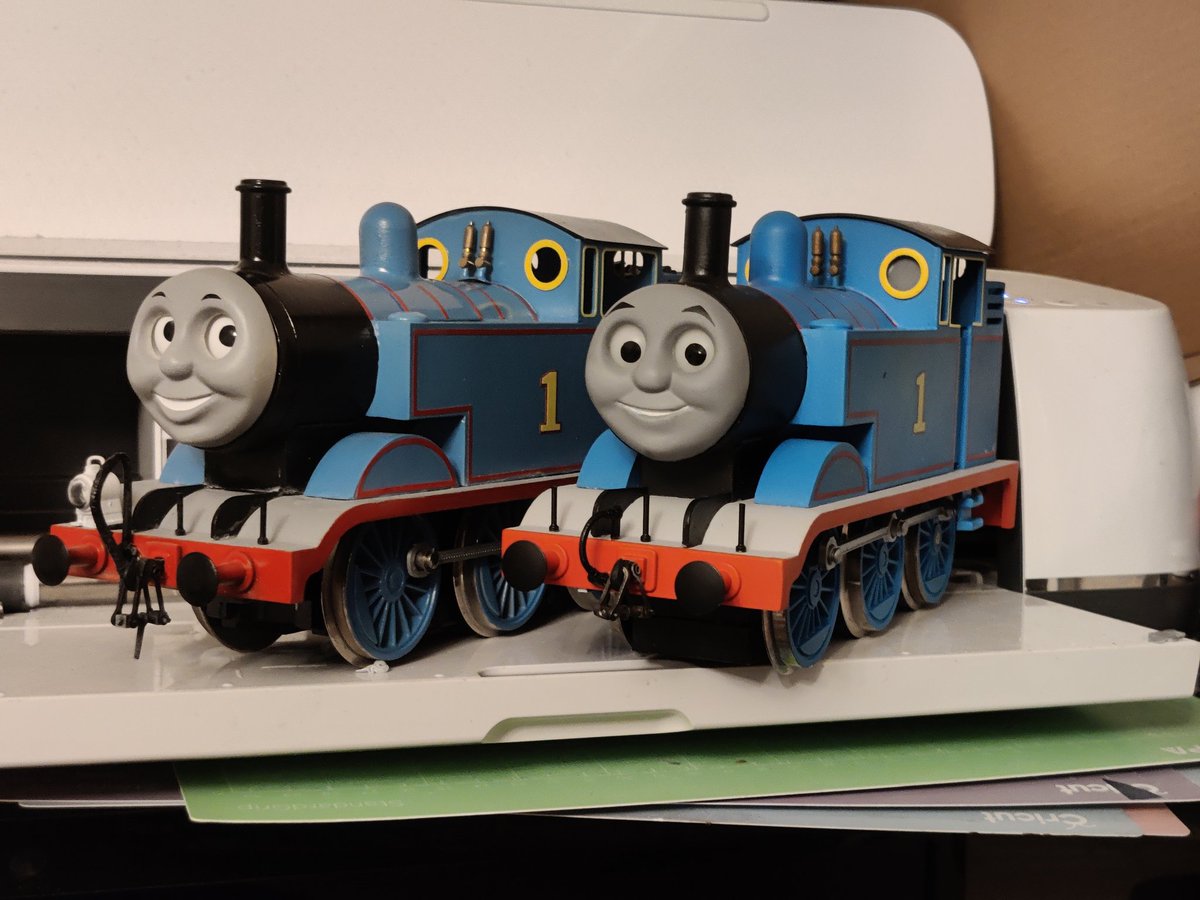 Alexsreplicas's tweet image. Drayton Thomas with Annie and Clarabel! It was fun working on these, and I hope they bring joy and pleasure to everyone visiting Drayton Manor. Learnt a fair bit on this project and I am pleased with how they turned out.
(Final photo belongs to @/JimmyPrime97)