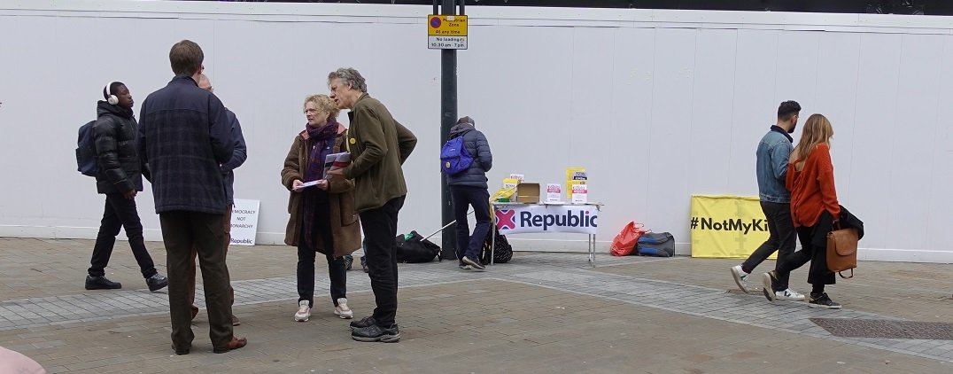 RepYork's tweet image. A few pics from Wednesdays visit to Leeds, our next Saturday session is in  Sheffield on the 18th Nov meet in Costa Coffee on Pinstone Street at 10:15. Our next Wednesday session is back to York on 29th Nov meet in Costa Coffee on Parliament Street at 11:30.