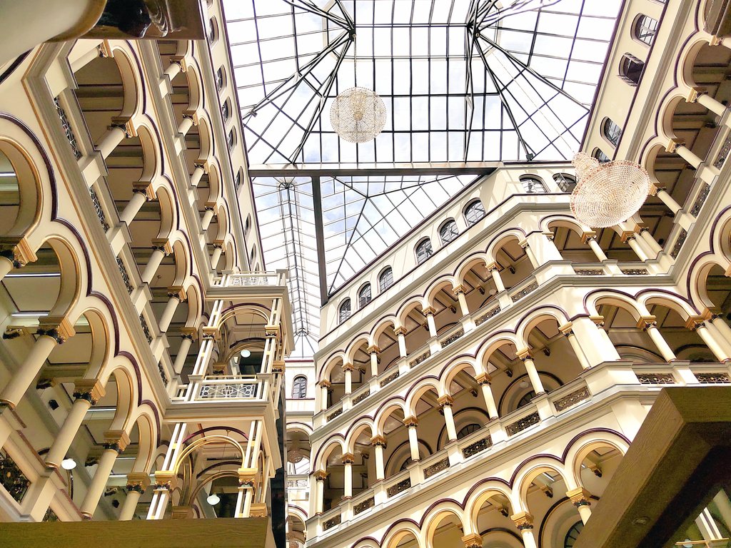 Centro comercial Palacio Nacional -Medellin