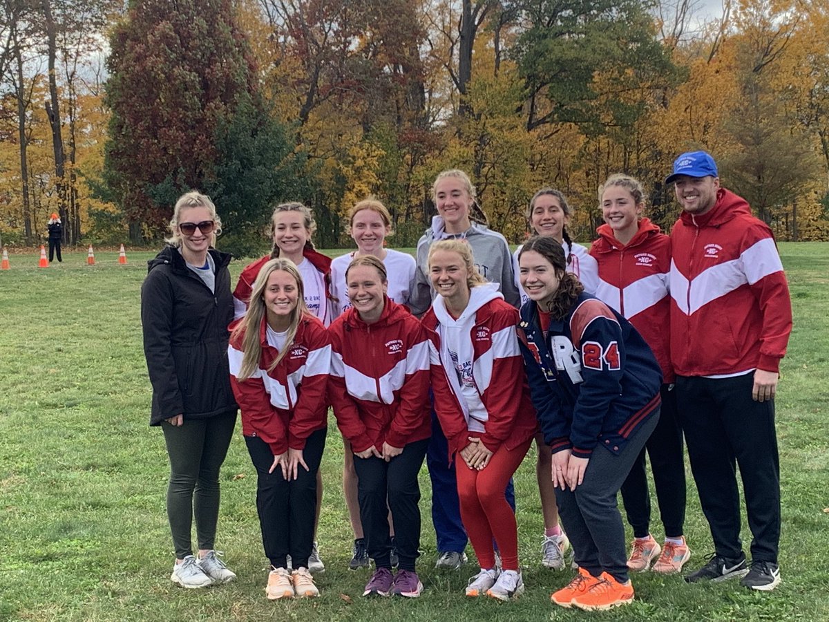 GubernathJ5's tweet photo. STATE BOUND! These girls have fought through so much this season, they have earned the opportunity to represent Patrick Henry and their community! Congratulations to Coach Wagner, Coach Bostelman, and Coach Wensink for all your hard work getting these girls ready! week! @ph_xc https://t.co/7JrUiK38YH