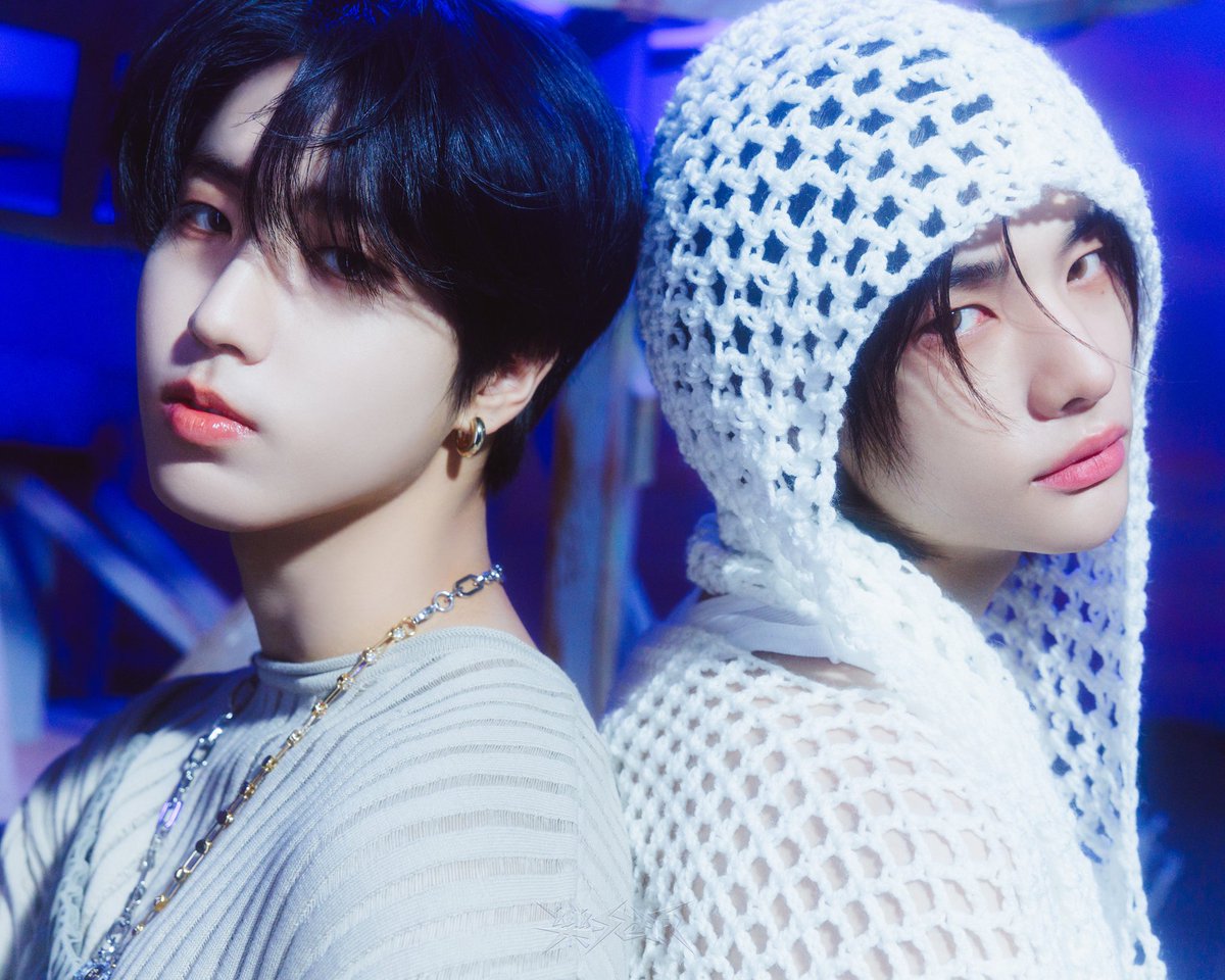 chrstpherbang's tweet photo. Stray Kids(스트레이 키즈) "樂-STAR"
UNIT TEASER IMAGES

2023.11.10 FRI 2PM (KST) | 0AM (ET) RELEASE 

🤘 PRE-SAVE &amp; PRE-ORDER "樂-STAR"
https://t.co/XRBqZnEe6C

#StrayKids #스트레이키즈
#樂_STAR #ROCK_STAR
#락 #樂 #LALALALA https://t.co/QalsQZBseP