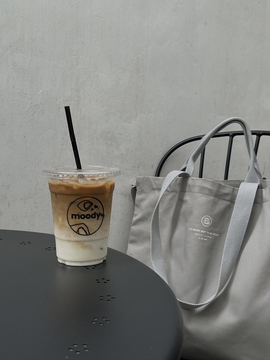 aidayasmeen's tweet photo. @MohKeIpoh minum kopi di MOODY! kopi sedap dan tempat tenang —— @moodykafe https://t.co/JGyXhMV45f