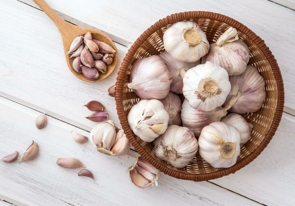 15 Amazing foods to cure premature ejaculation 1. Garlic Thread from