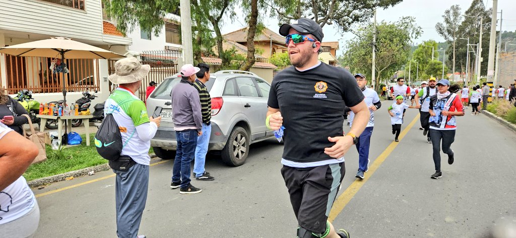 GuardiaCuenca's tweet photo. #GuardiaCiudadana presente en la "Ciclo carrera #YoCuidoLosBosques #B6K" organizada por Bomberos Cuenca.

Gracias por participar y dejar en alto el nombre de la institución 👏👏👏. https://t.co/ncTJ58csKL