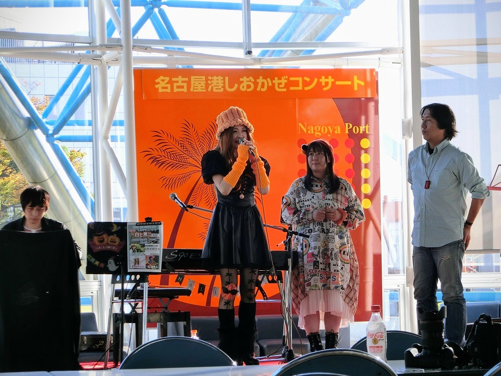 manabuikeda1's tweet photo. 23/10/29
#名古屋港しおかぜコンサート🎵
今日は小西沙弥香さんの久々の歌声を聴きに名古屋港へ行ってきました!
懐かしい3組の対バンで大いに楽しむことが出来ました☺️
イトウ氏の音響も素敵でした✨
#小西沙弥香
#Chamyu
#松浦秀人
#イトウヨシテル
#名古屋港ガーデンふ頭
#ポートハウス https://t.co/i8B7Ic0UQ4